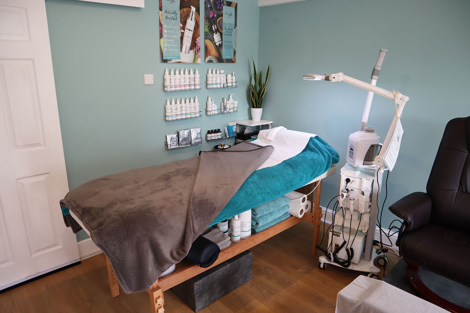 Studio Nails & Skincare